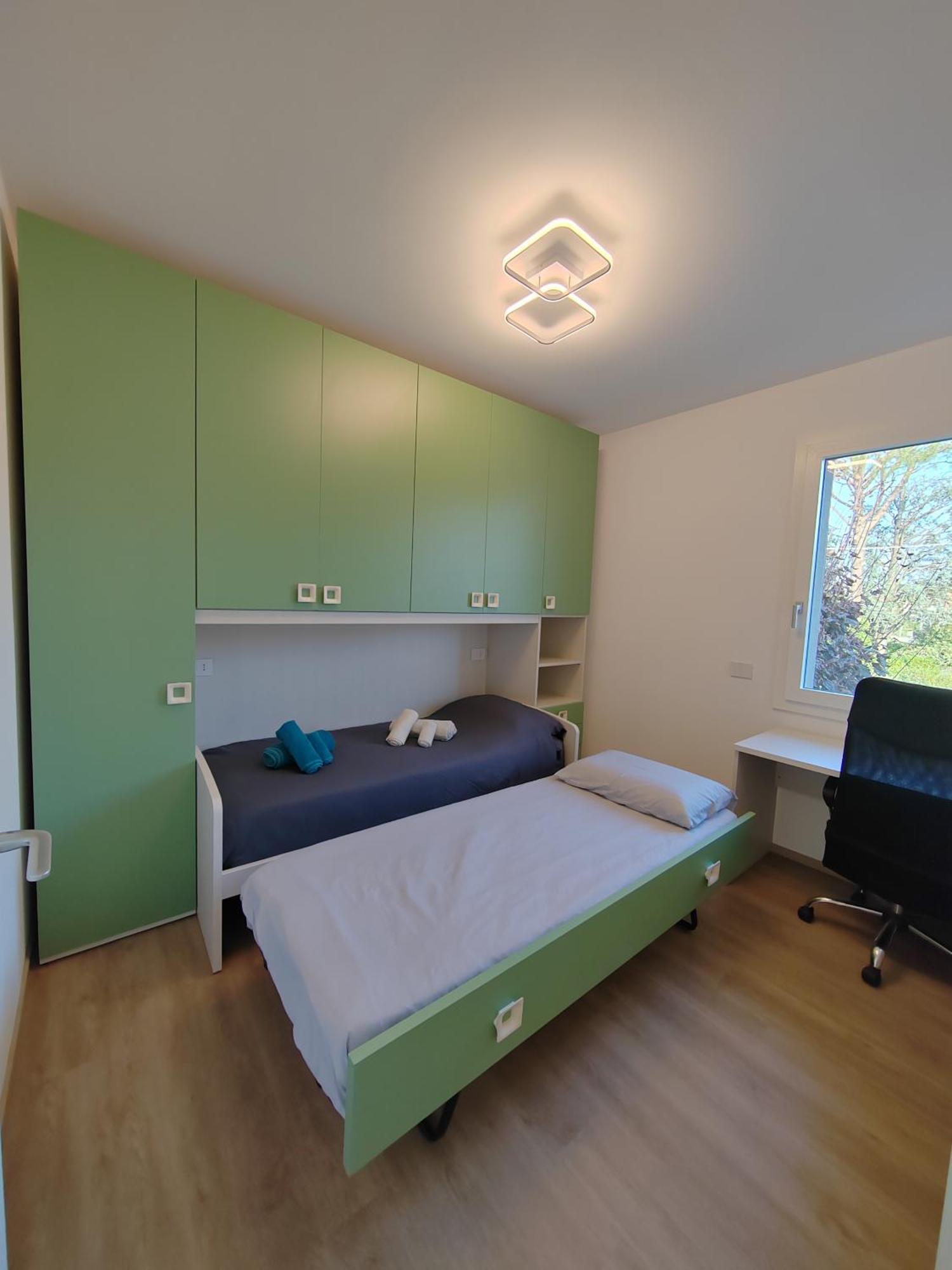 La Terrazza - Very Quiet - Free Park - 3 Min From Varese Center And Lake - Air Conditioning - Cycling Friendly المظهر الخارجي الصورة